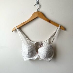 Victoria’s Secret Full Coverage Lined Lace Cream White Bra 34B